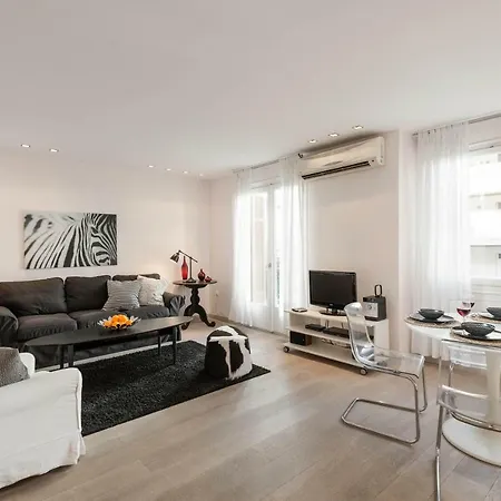 Apartment Stylish White 4 Ppl In Center Thessaloniki